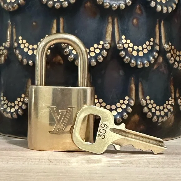 Authentic Louis Vuitton Padlock & Key #309 - Picture 6 of 6